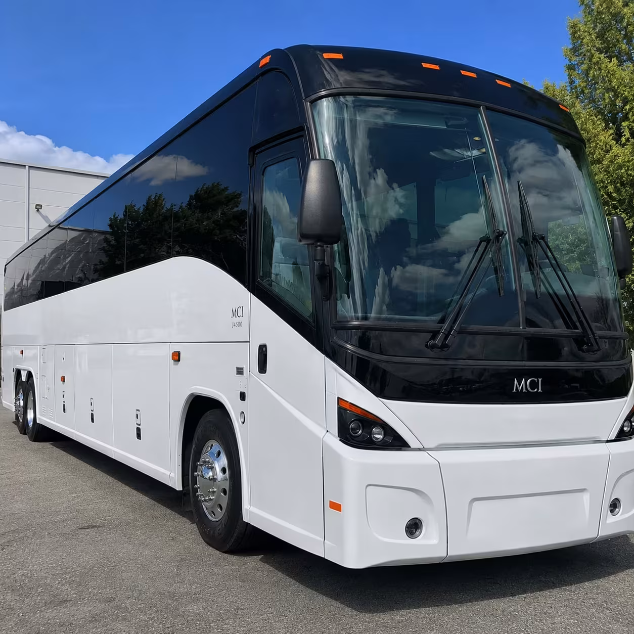 columbus charter bus rentals for conferences and company outings