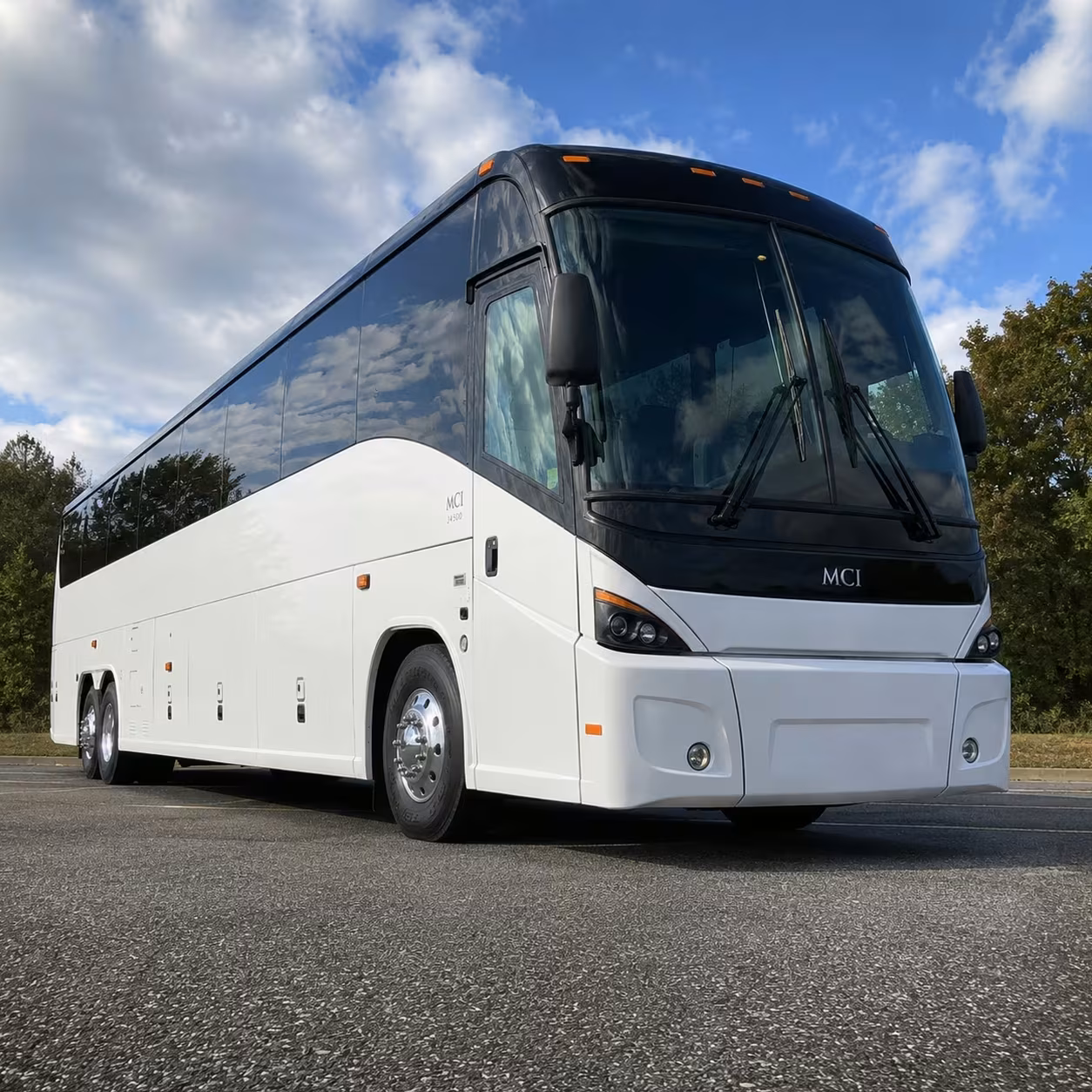 columbus shuttle buses between rickenbacker and federal facilities