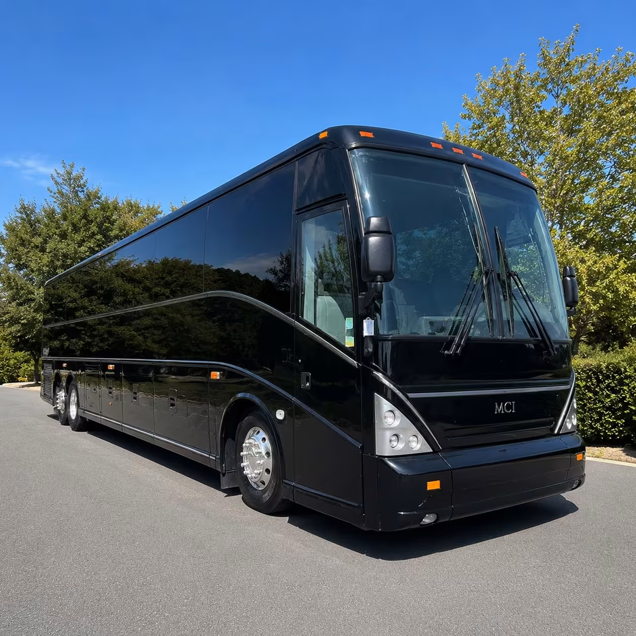columbus shuttle buses for ohio history center and statehouse trips