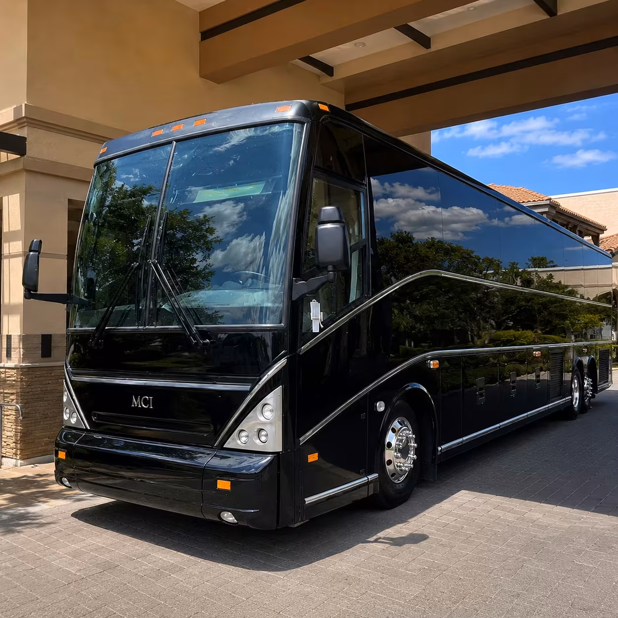 columbus wedding transportation for guests and venues